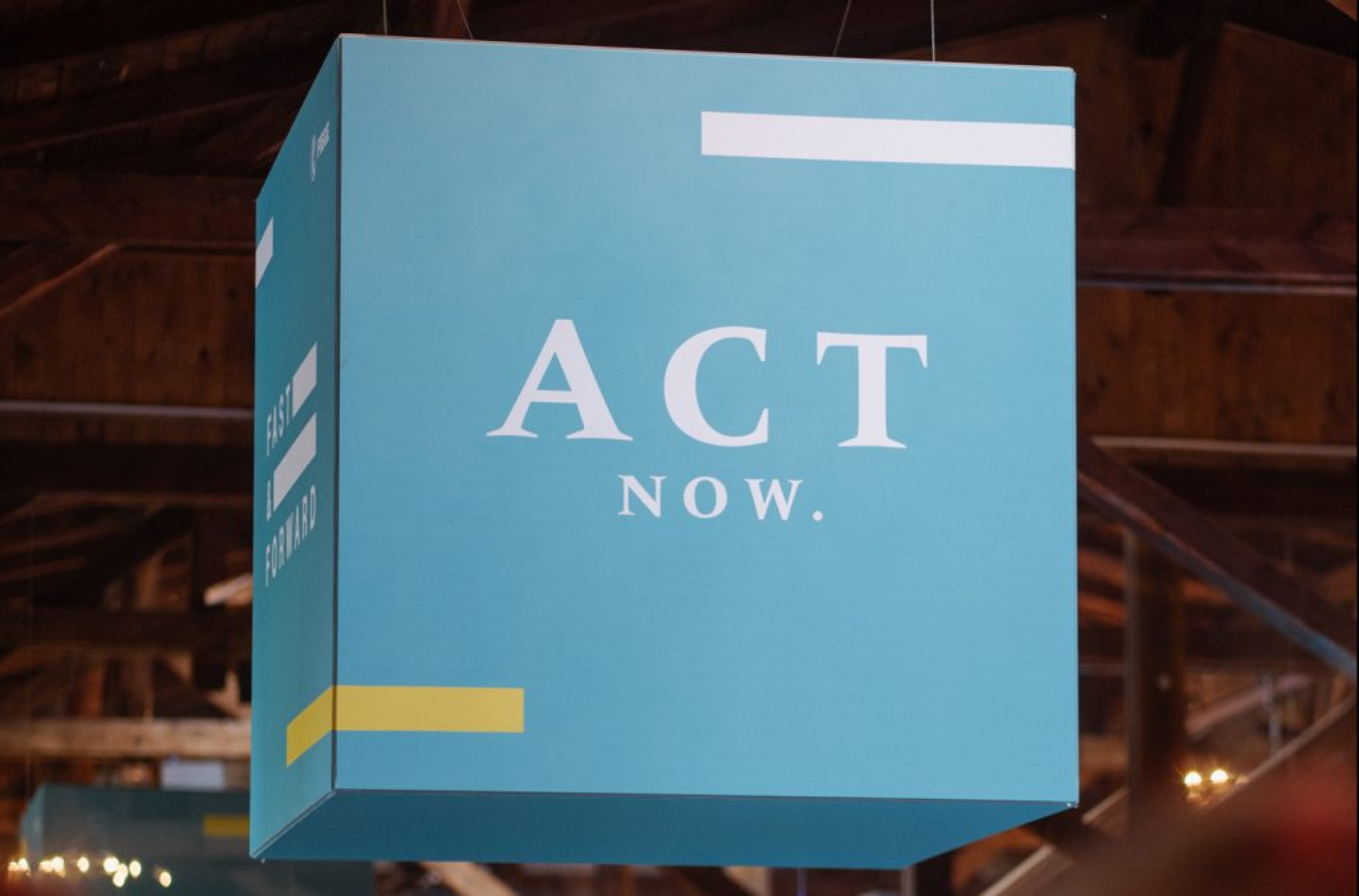 Act Now Schild